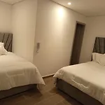 Hotel Saron