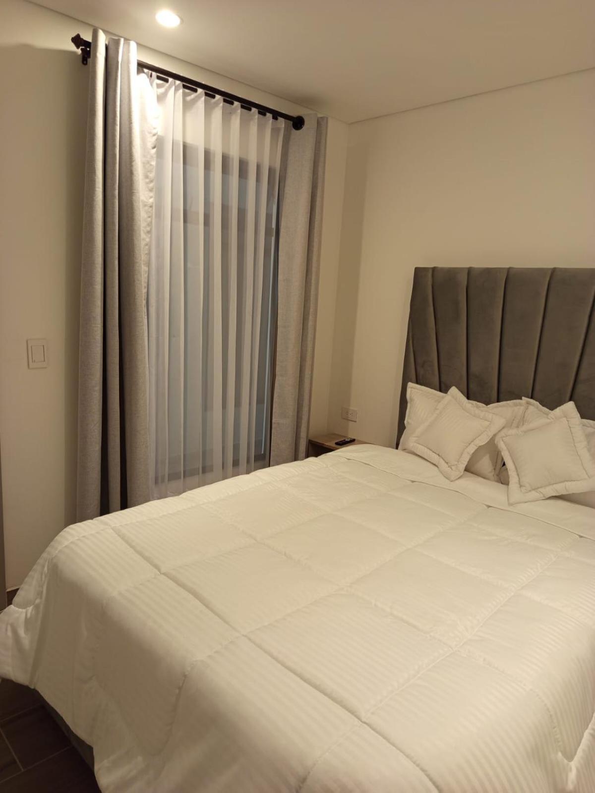 Saron Hotel *